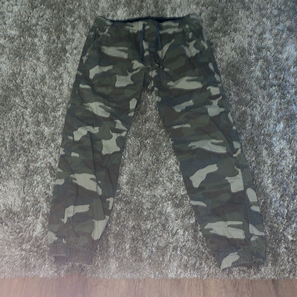 Men’s Camo Jogger Pants Size Medium